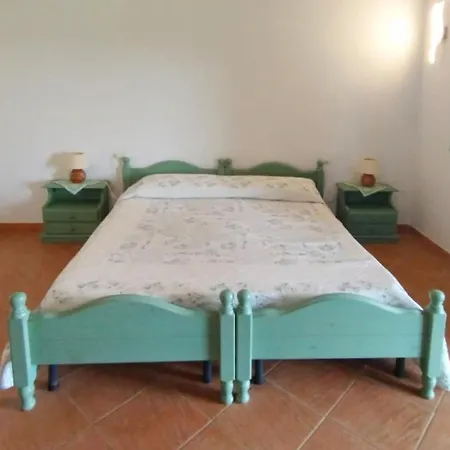 Agriturismo La Tegghja Bed & Breakfast *